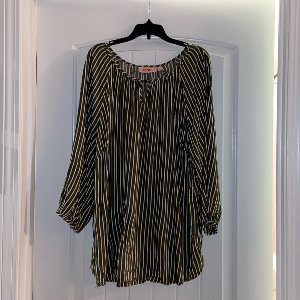 Women’s Dressy Blouse